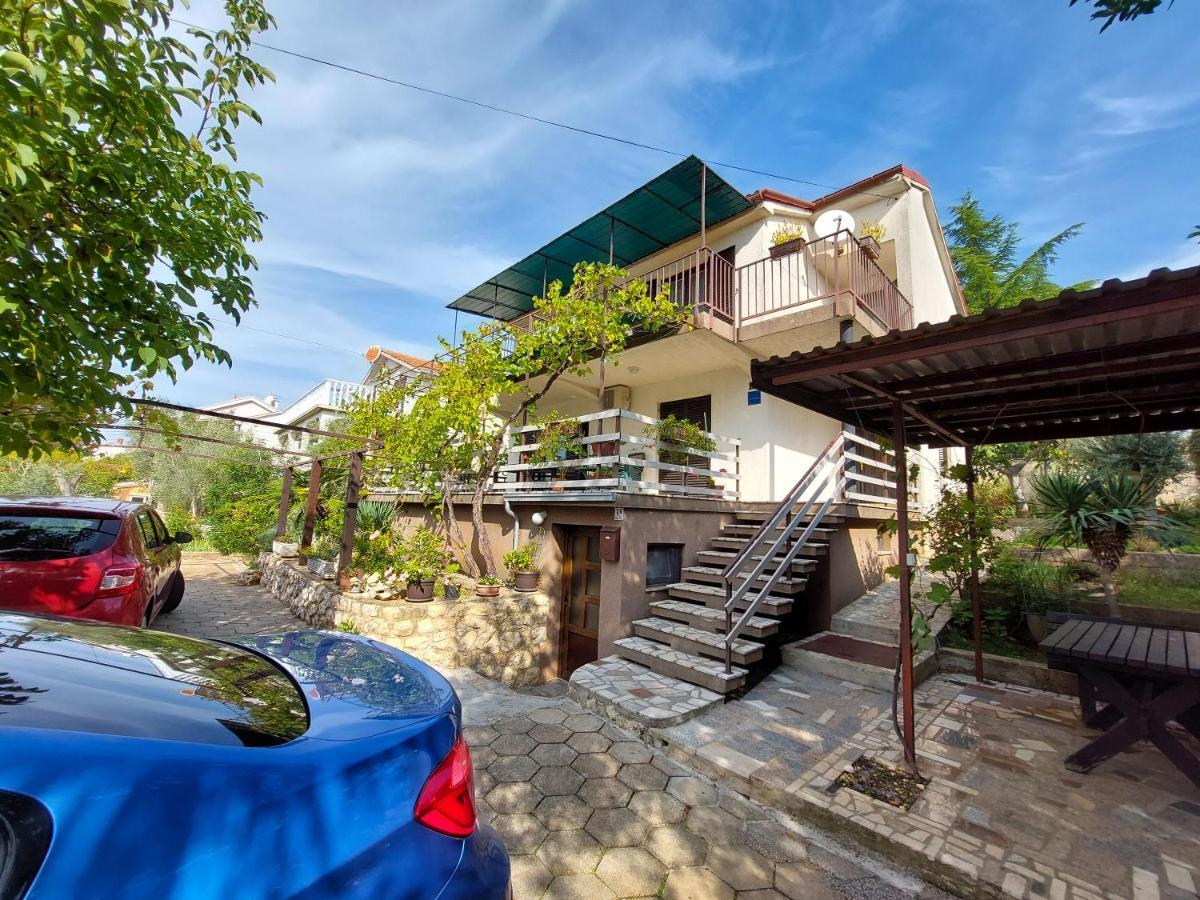 Apartments Vilim Pinezići エクステリア 写真