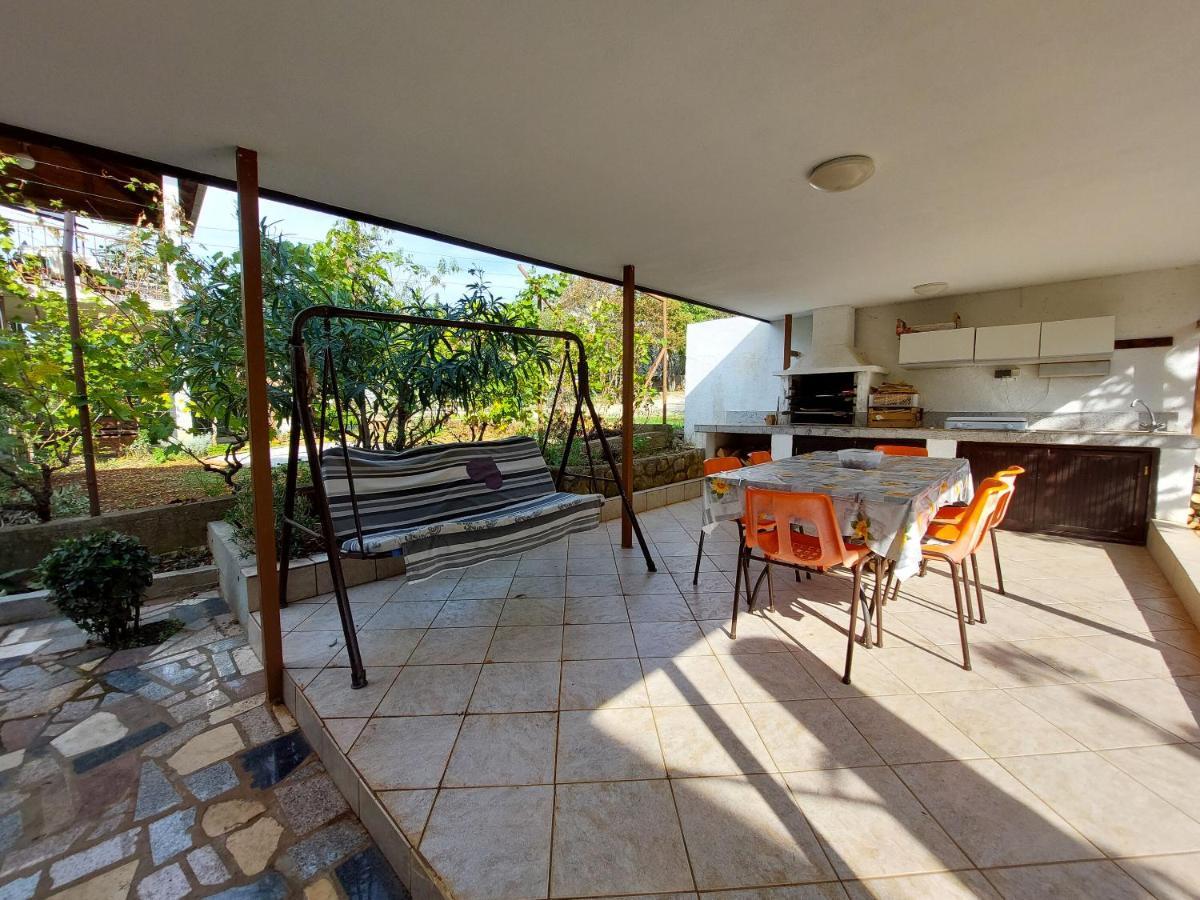Apartments Vilim Pinezići エクステリア 写真