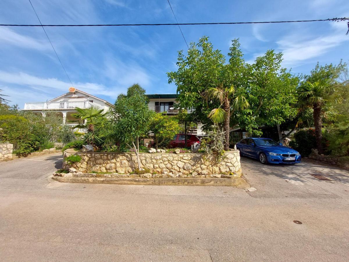 Apartments Vilim Pinezići エクステリア 写真