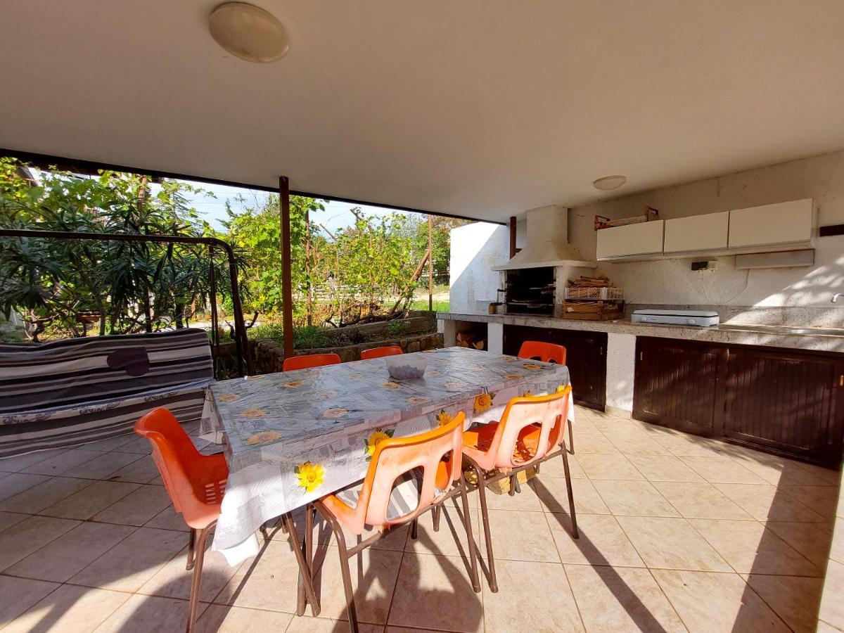 Apartments Vilim Pinezići エクステリア 写真