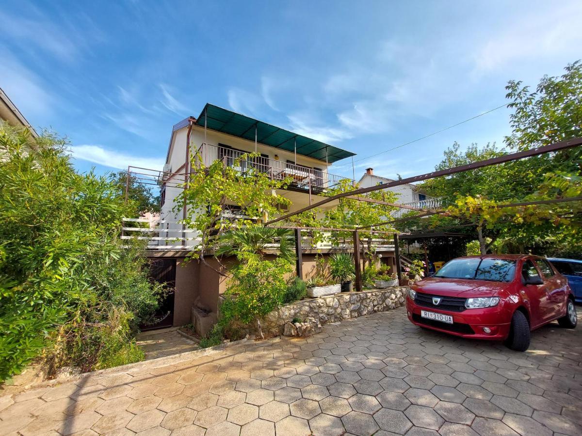 Apartments Vilim Pinezići エクステリア 写真
